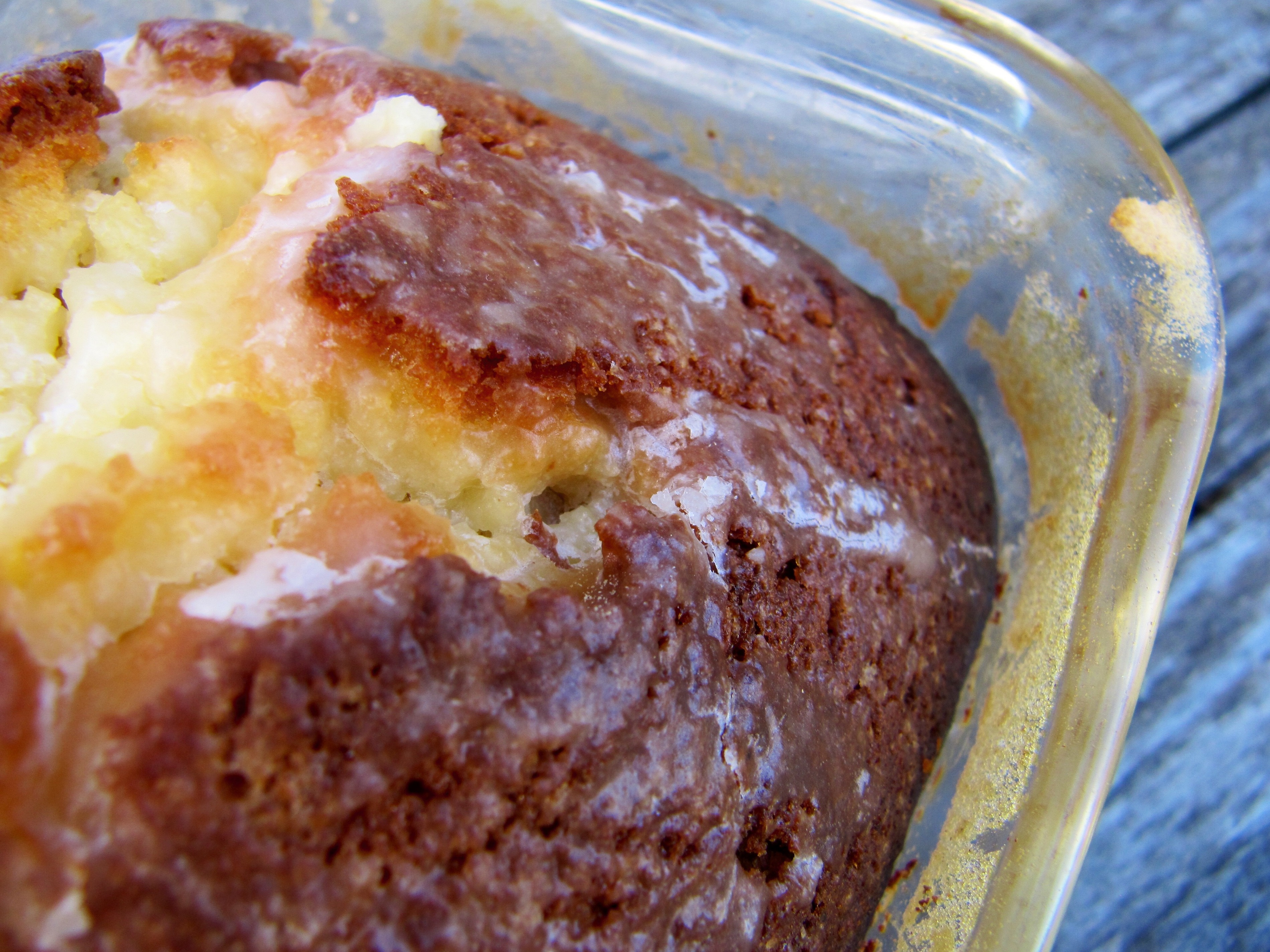 lemon-glazed pound cake